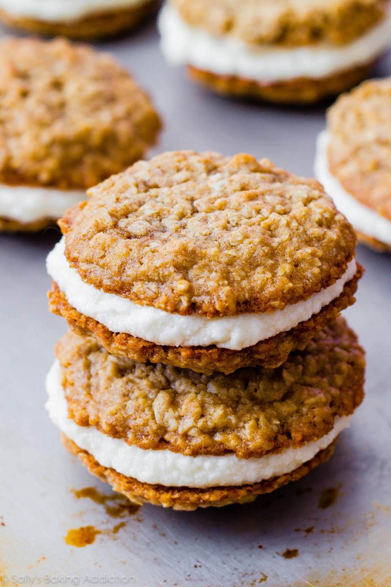 Oatmeal Creme Pies