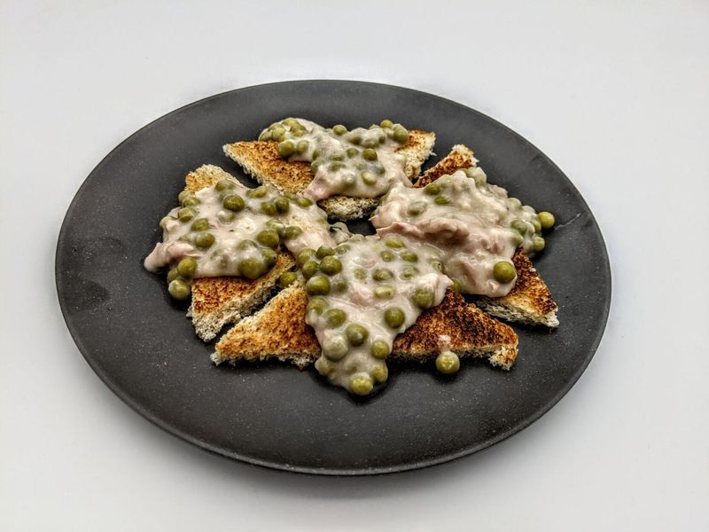 Tuna and Peas in White Sauce on Toast