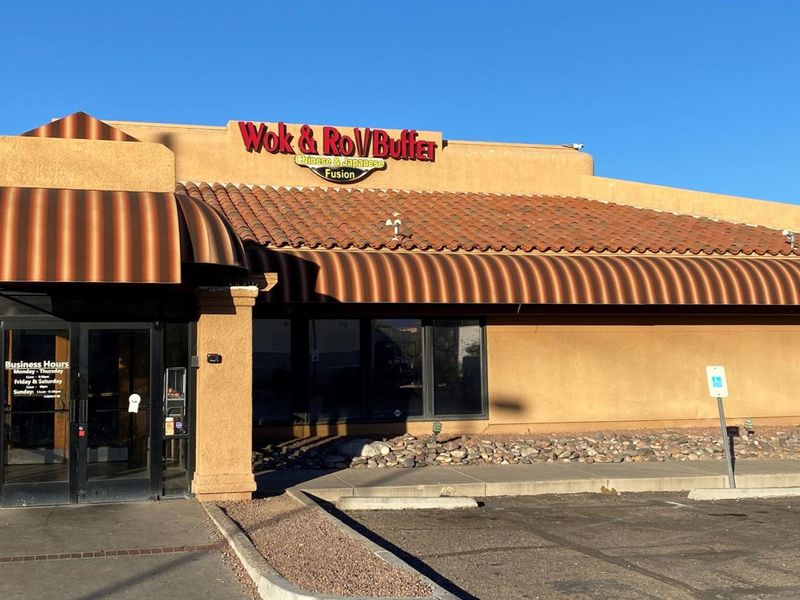 Wok ‘n Roll Asian Buffet
