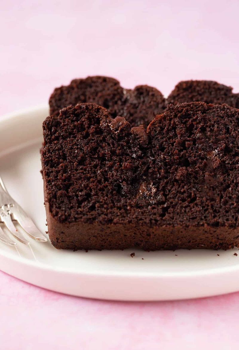Chocolate Loaf Cake Without Frosting