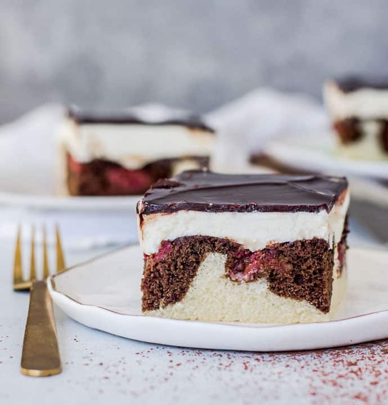 Donauwelle (Wave Cake)