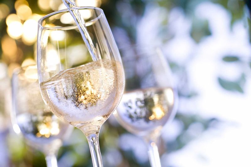 Dry White Wine (Sauvignon Blanc or Pinot Grigio)