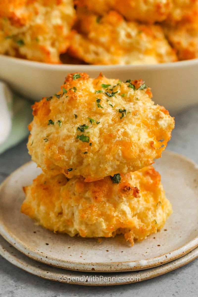 Red Lobster’s Cheddar Bay Biscuits (When Fresh)