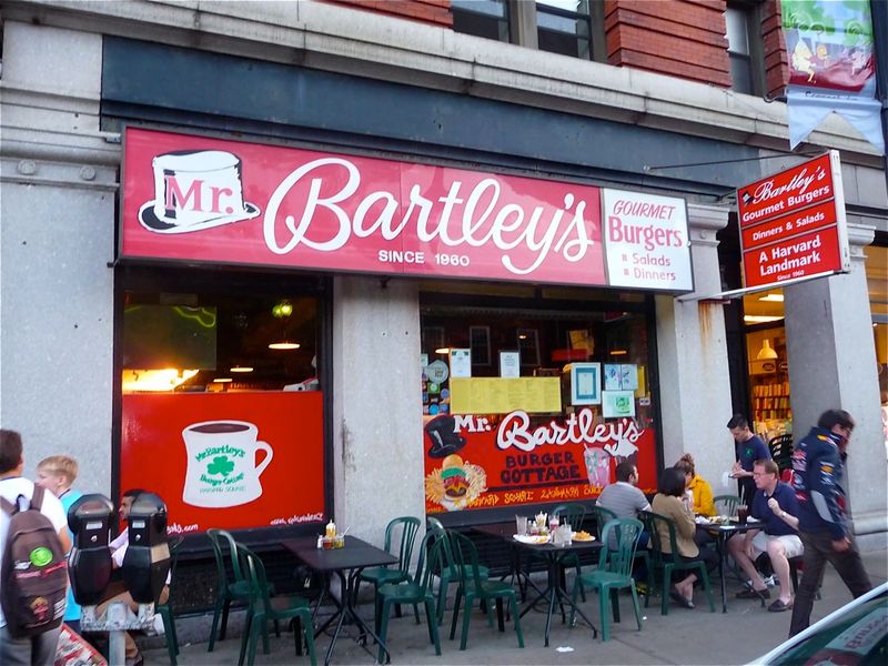 Massachusetts – Mr. Bartley’s Burger Cottage (Cambridge)