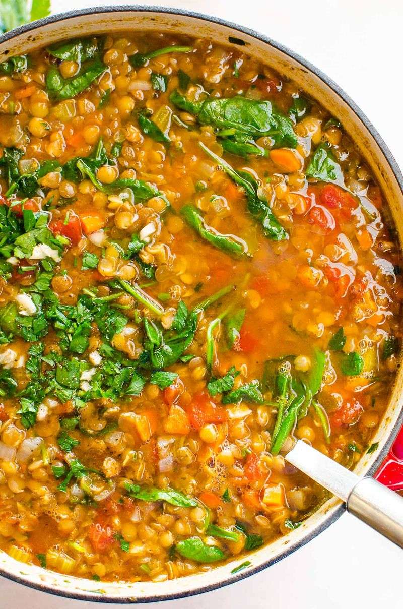 Lentil Soup with Spinach and Tomatoes