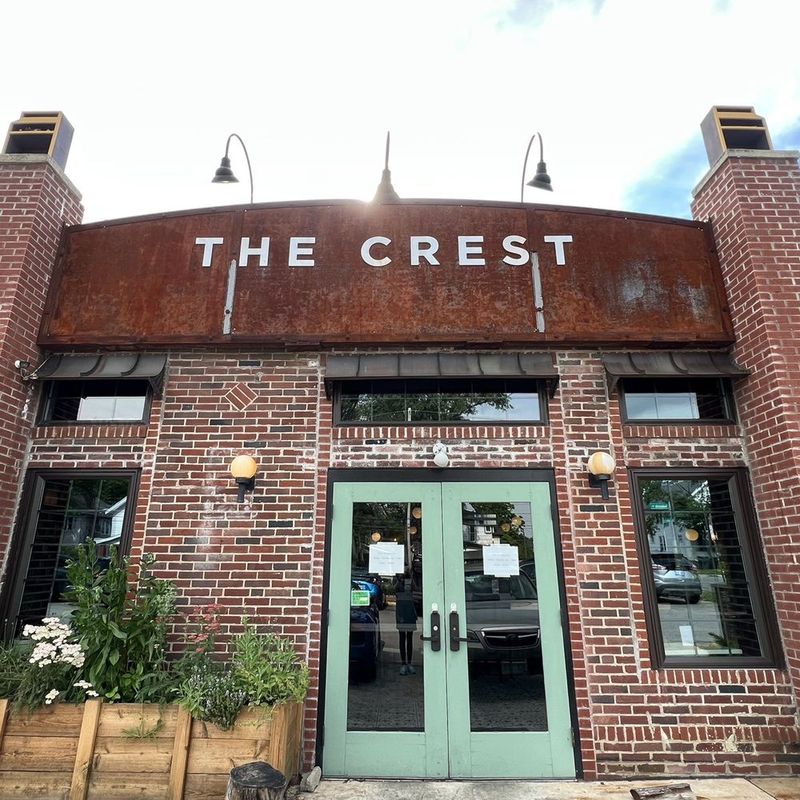 The Crest Gastropub (Columbus, Ohio)