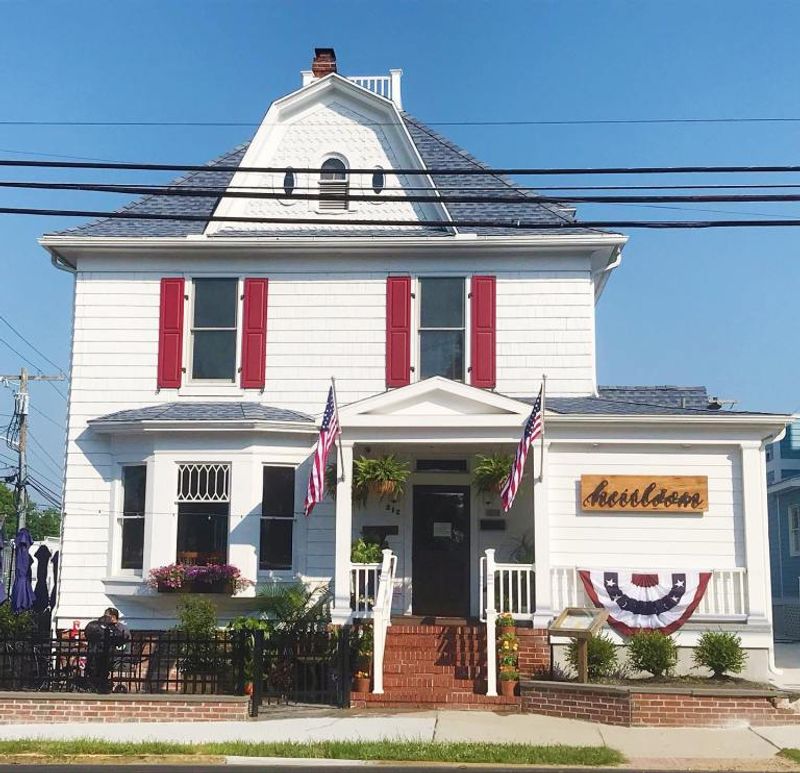 Heirloom (Lewes, Delaware)