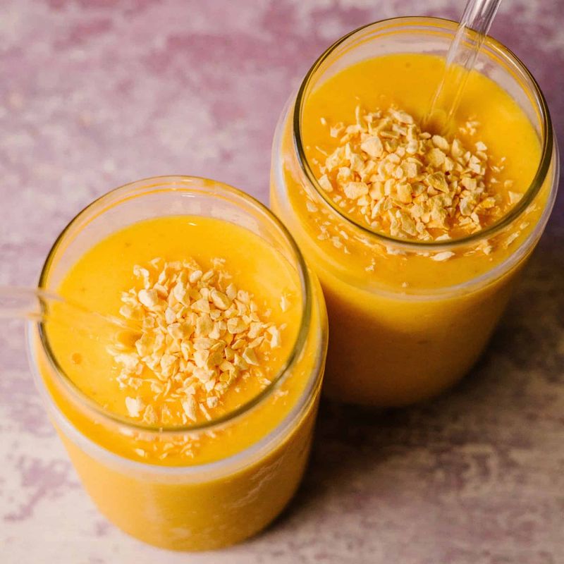 Tropical Smoothie with Coconut Cake