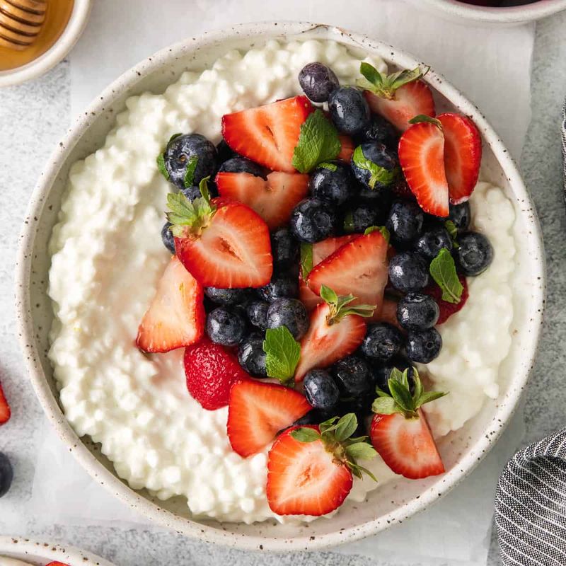 Cottage Cheese with Pineapple or Berries