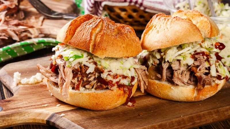 North Carolina – Carolina-Style Pulled Pork Sandwich