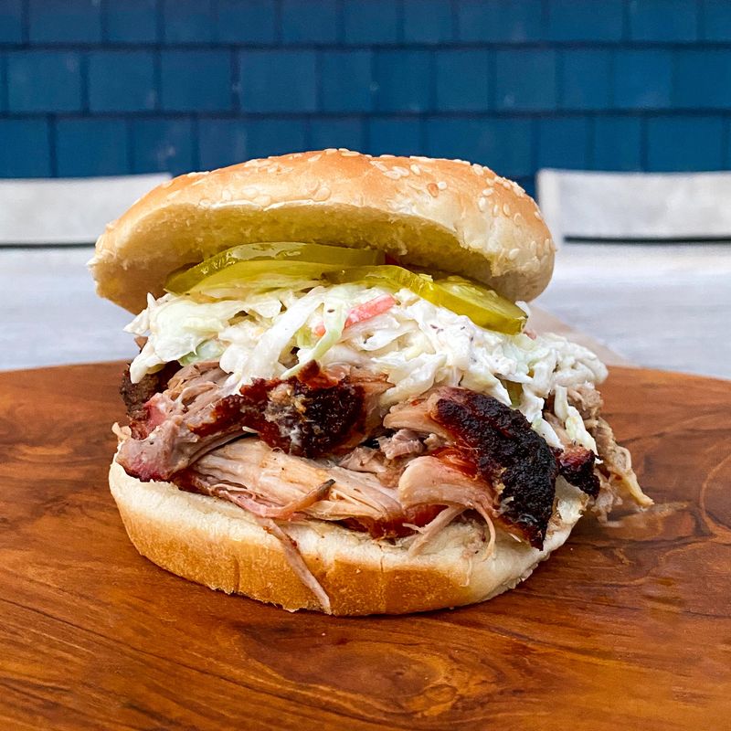 North Carolina – Pulled Pork BBQ with Slaw