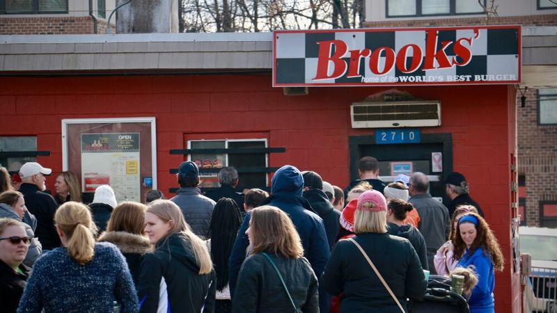 North Carolina – Brooks’ Sandwich House (Charlotte)