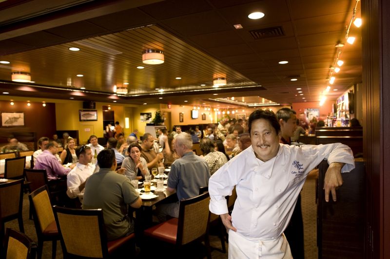 Side Street Inn (Honolulu, HI)