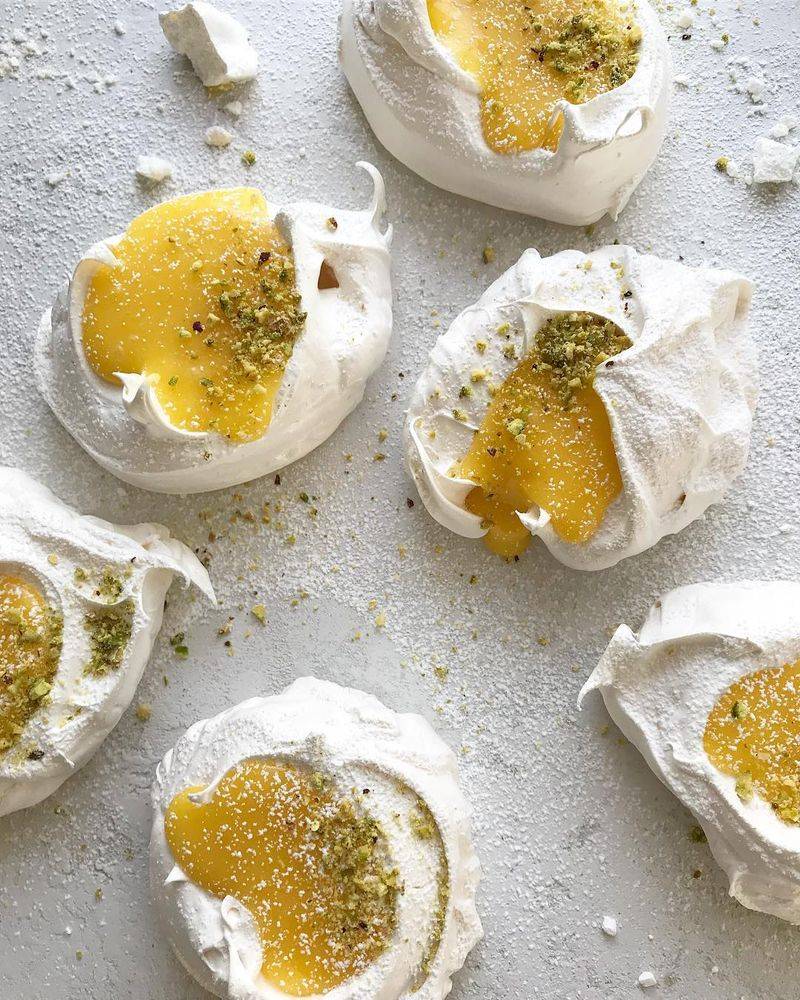 Mini Pavlovas with Lemon Curd