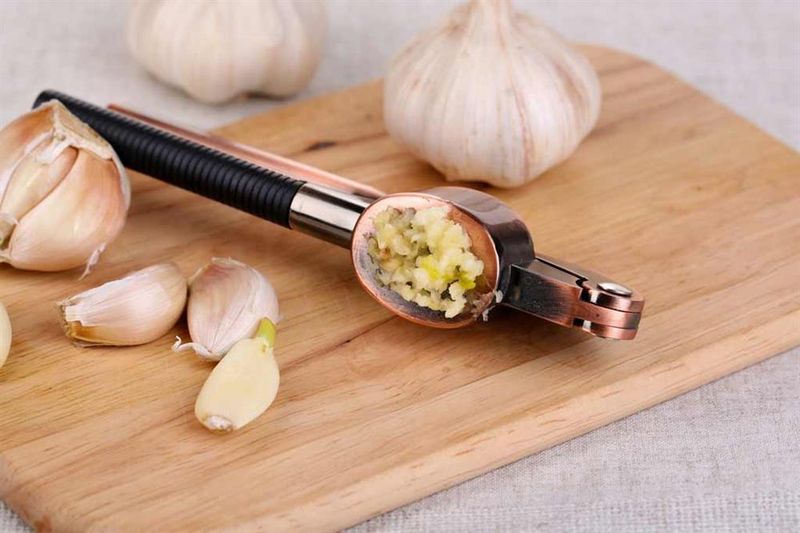 Fresh Garlic (For Maximum Allicin)