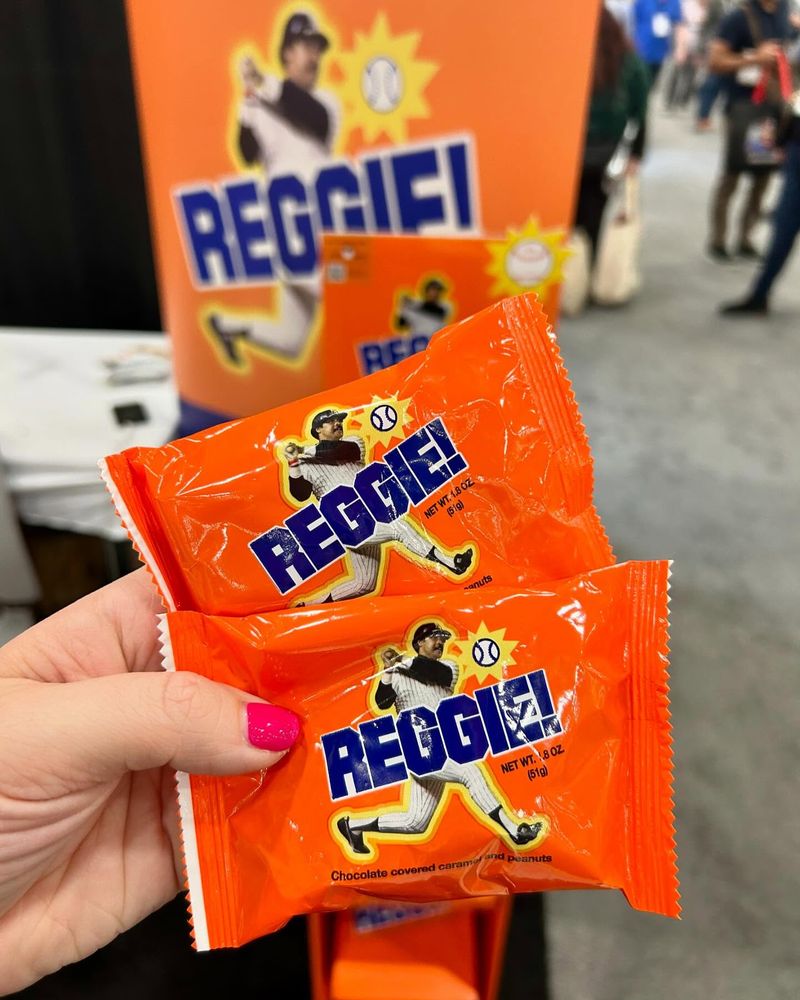 Reggie! Bar
