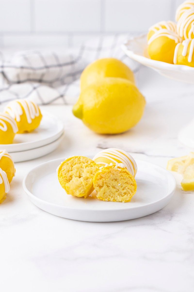 Lemon Cheesecake Balls
