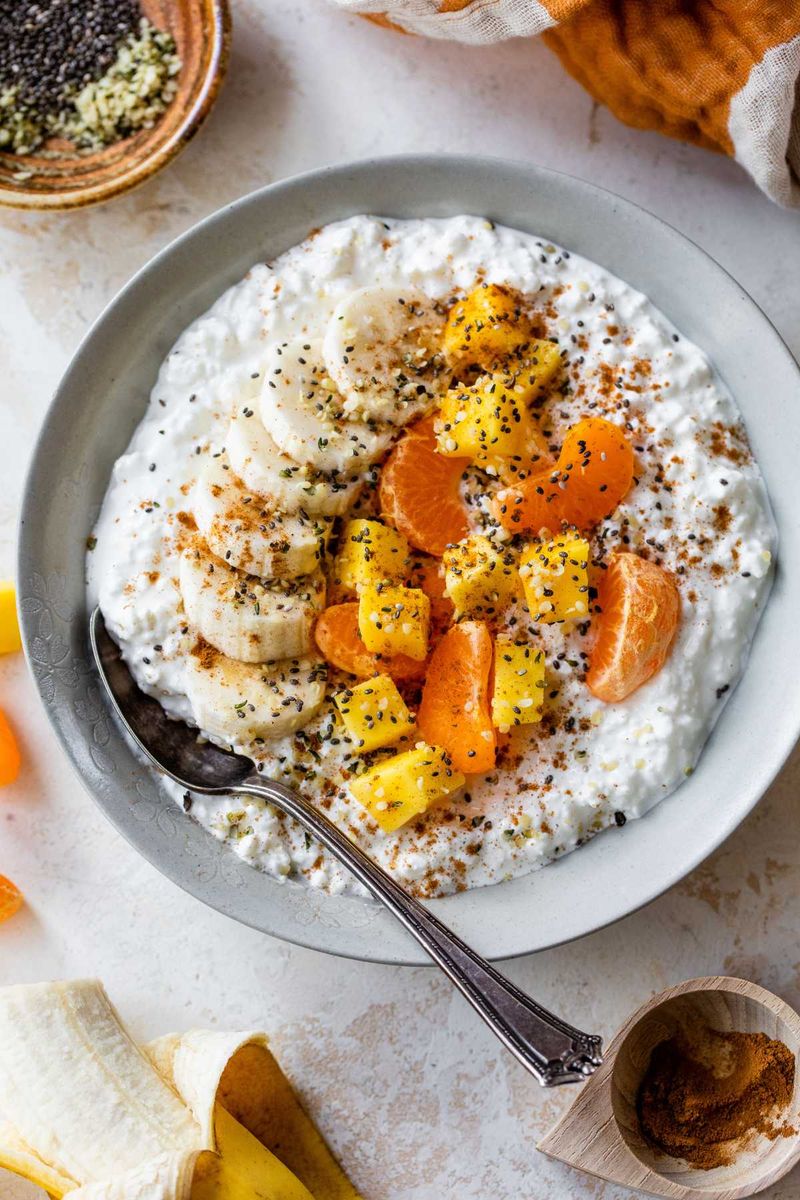 Low-Fat Cottage Cheese with Fruit