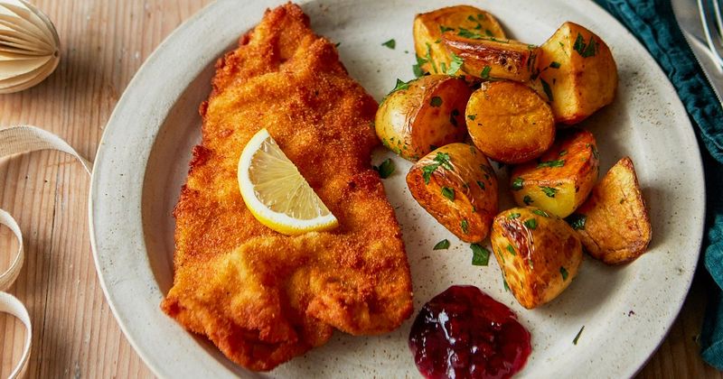 Wiener Schnitzel (Austria)