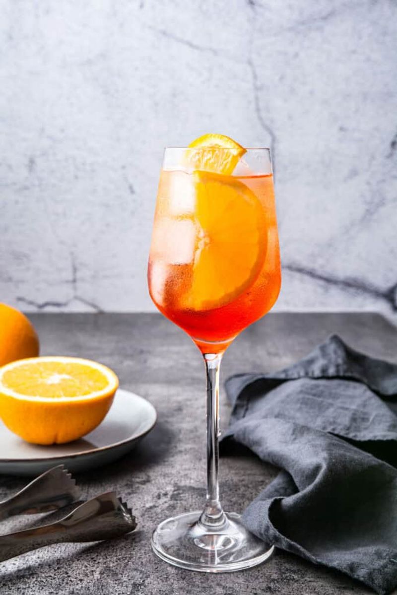 Aperol Spritz (Slimmed Down)