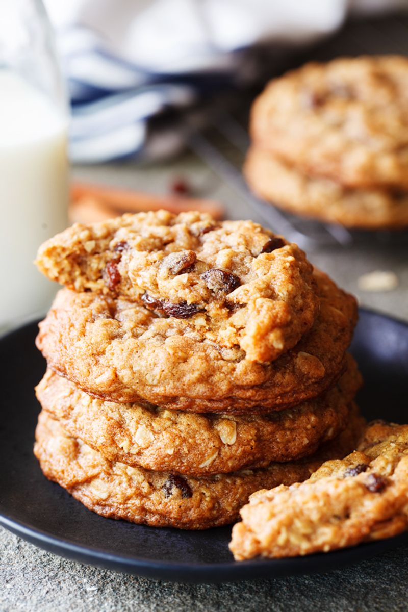 Oatmeal Raisin Cookies (The Chewy Kind)