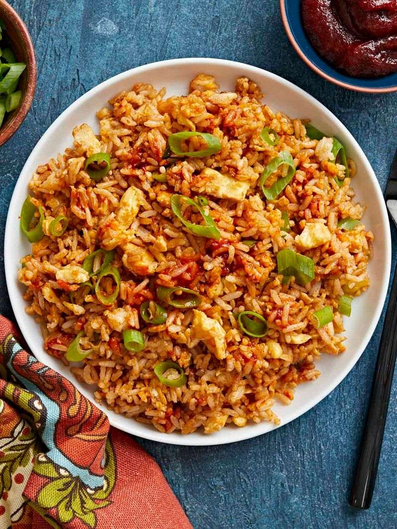 Egg Fried Rice (With Day-Old Rice)