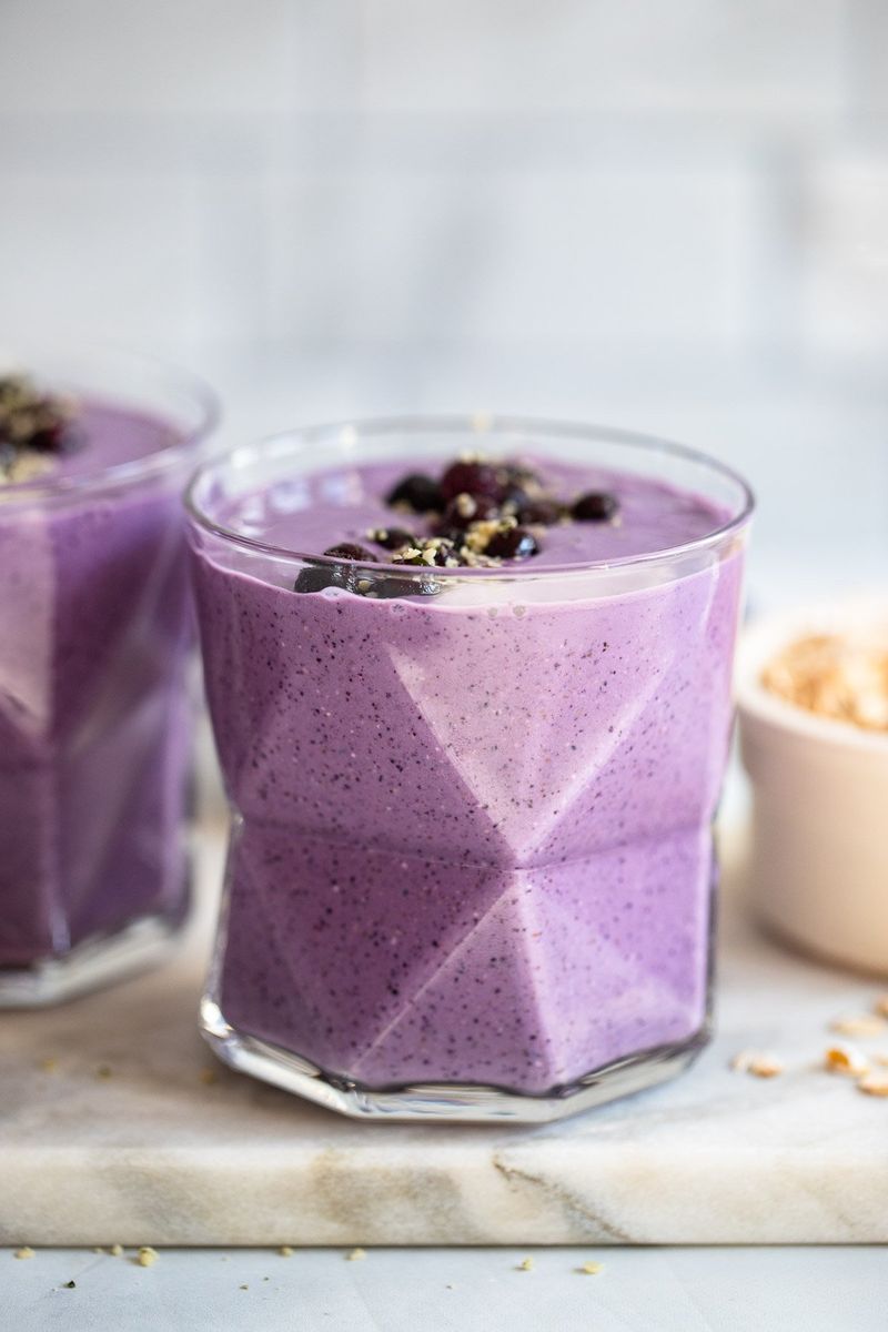 Blueberry Oat Breakfast Smoothie