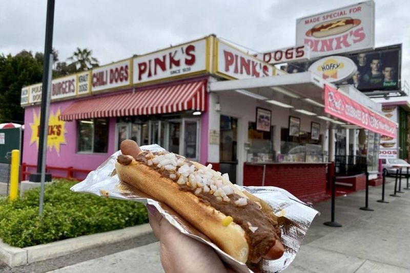 Pink’s Hot Dogs (Los Angeles, CA)