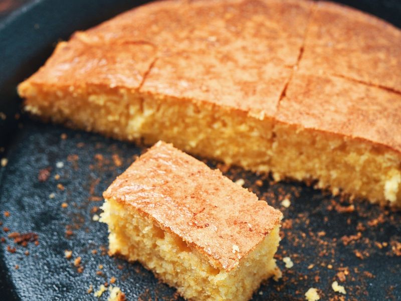 Cornbread in Buttermilk