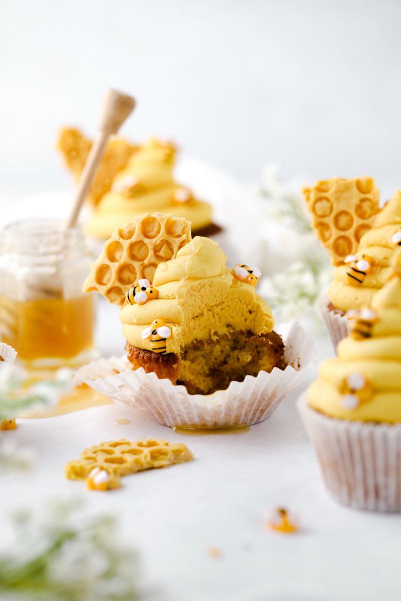 Honeybee Cupcakes