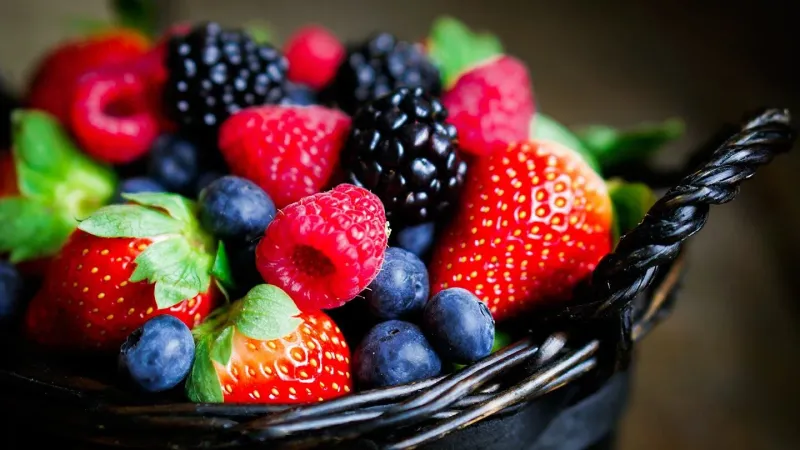 Whole Fruits (Especially Berries)