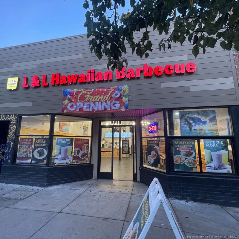 L&L Hawaiian Barbecue (Hawaii & Mainland US)