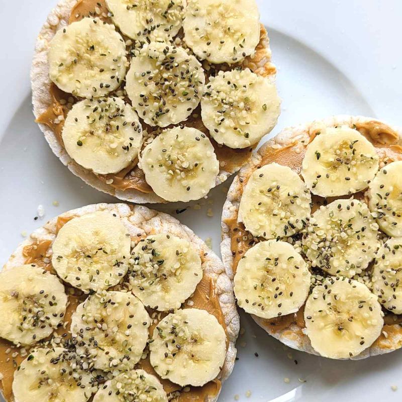 Rice Cakes with Nut Butter