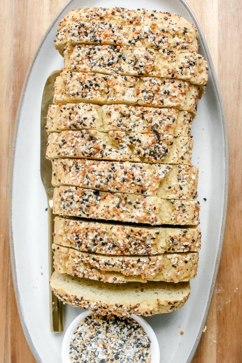 Low-Carb Everything Bagel Bread