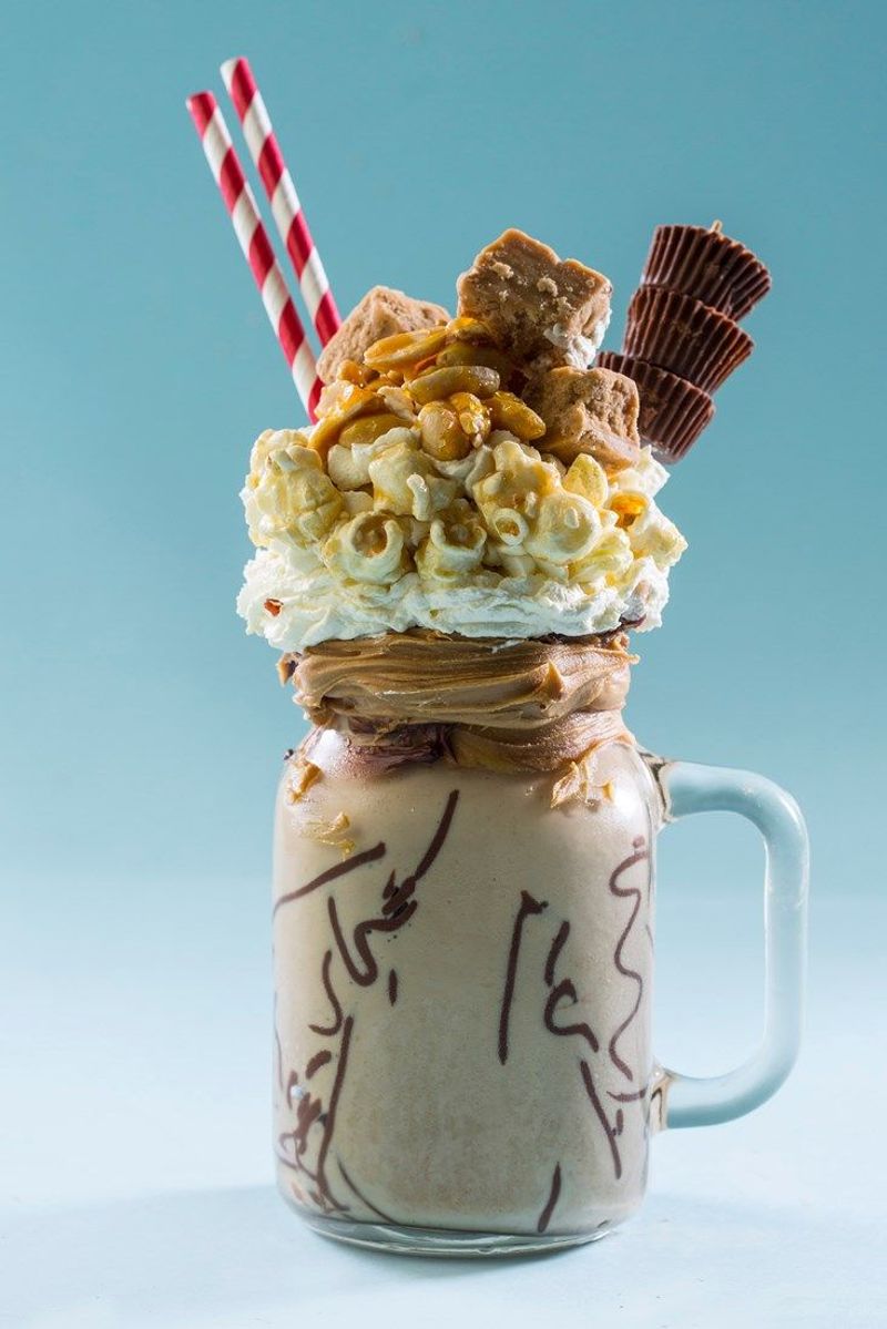 Overloaded Milkshakes (a.k.a. Freakshakes)
