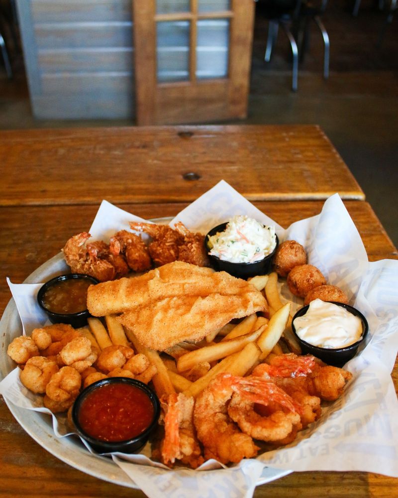Joe's Crab Shack East Coast Platter