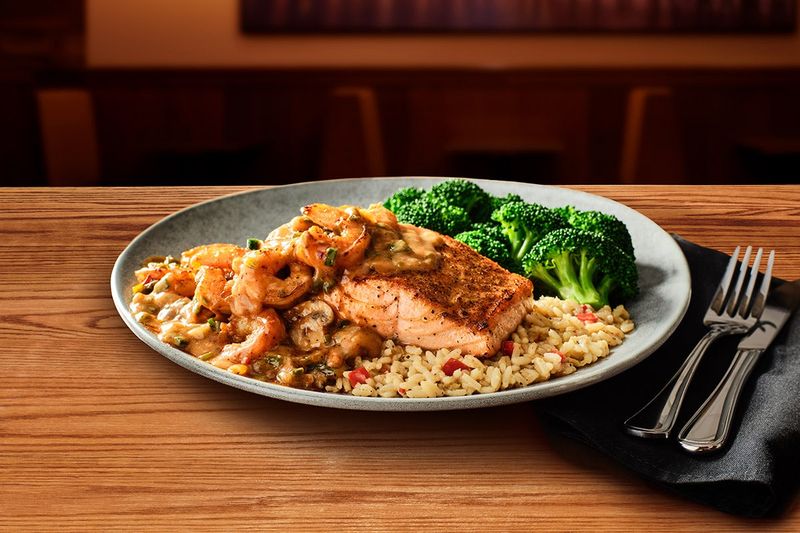 Outback Steakhouse Toowoomba Salmon with Aussie Fries