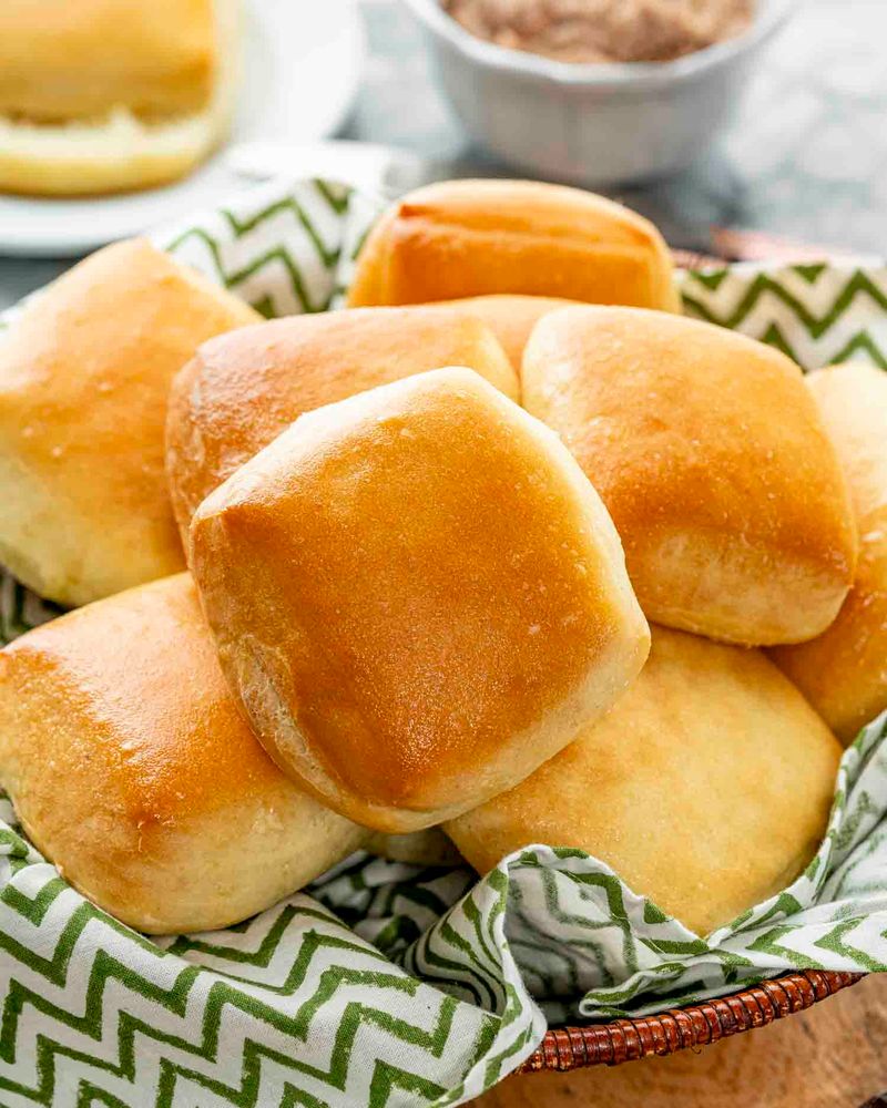 Texas Roadhouse Rolls (When Warm)
