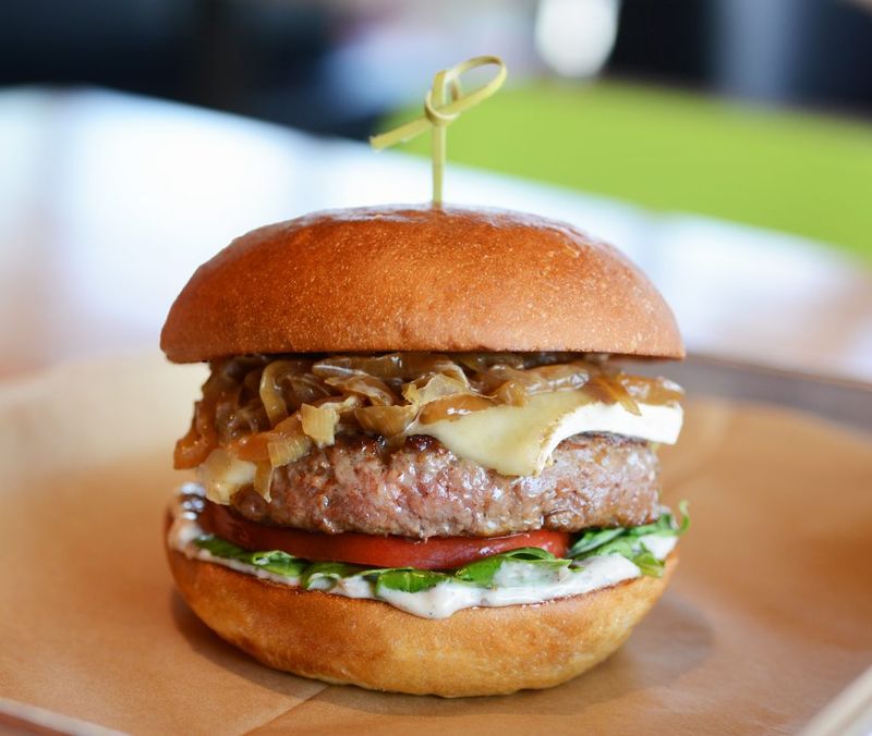 Hopdoddy’s Primetime Burger