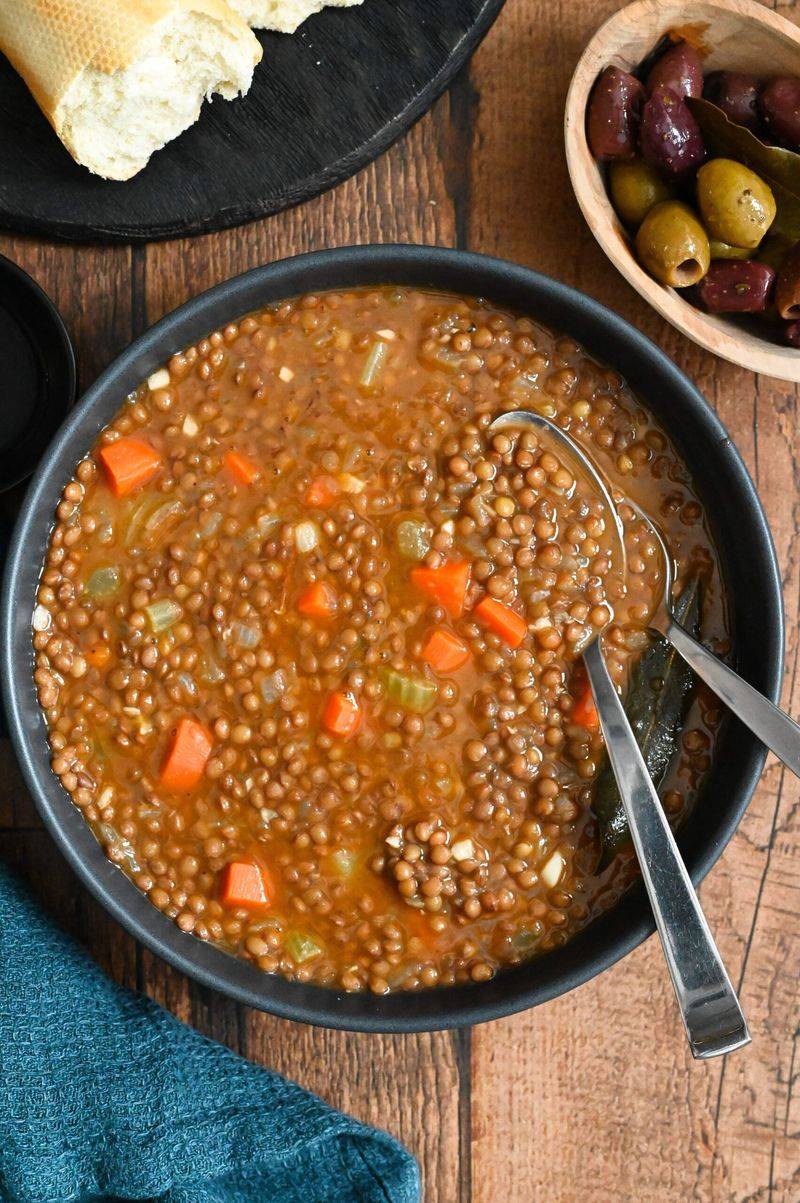Lentil Soup (Fakes Soupa)