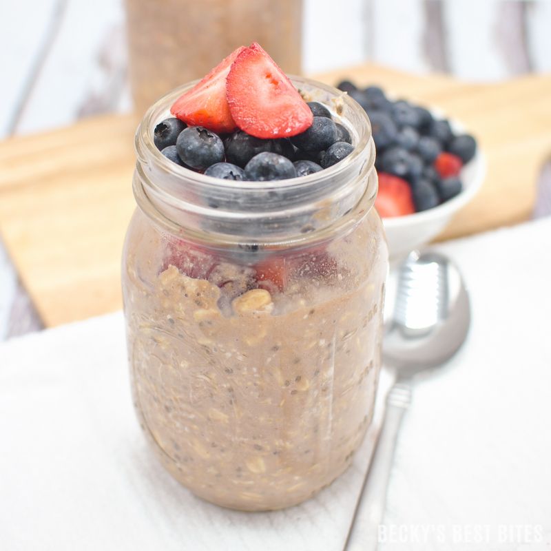 Overnight Oats with Protein Powder and Berries