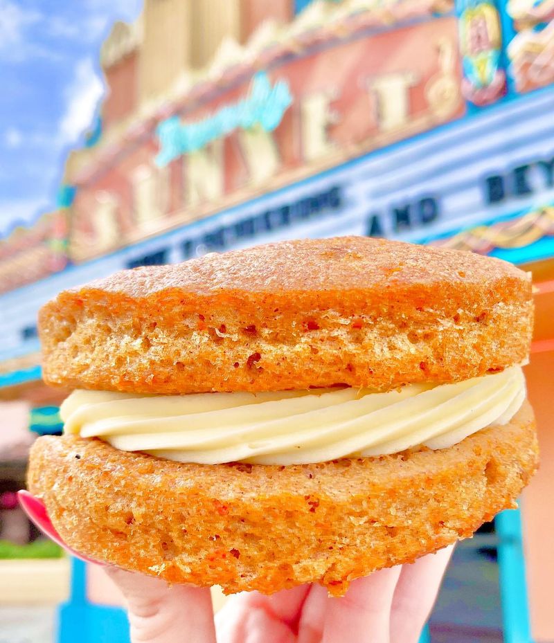 Warm Carrot Cake Cookie (Hollywood Studios)