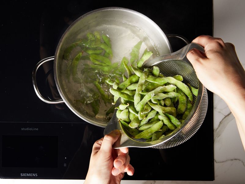 Boiled Edamame with Sea Salt