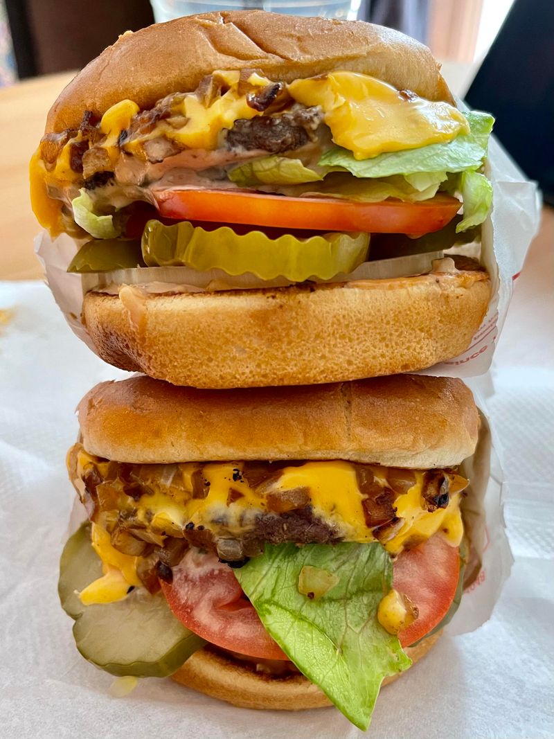 In-N-Out Double-Double (USA)