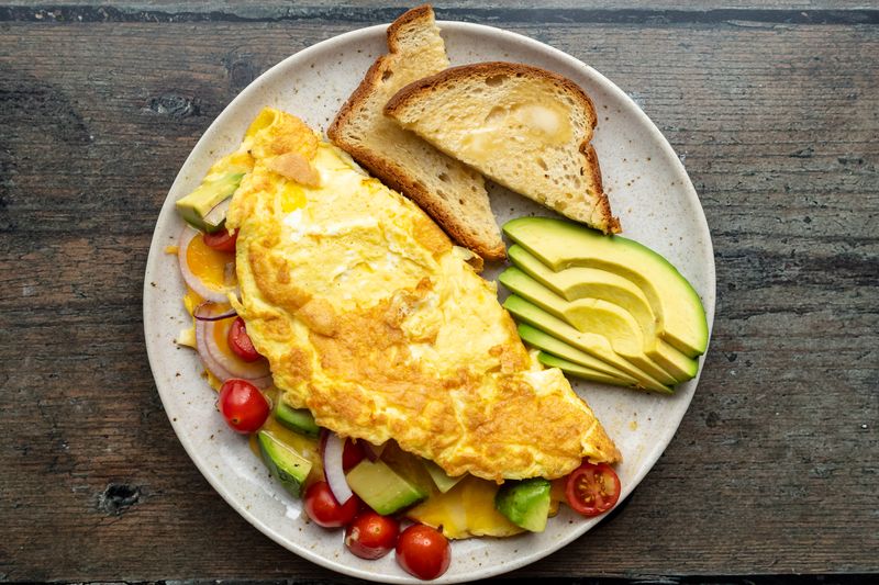 Veggie Omelet with Avocado