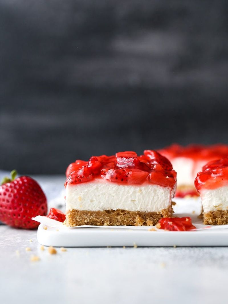 No-Bake Cheesecake Bars