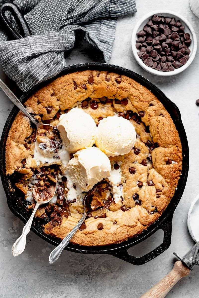 Chocolate Chip Cookie Skillet