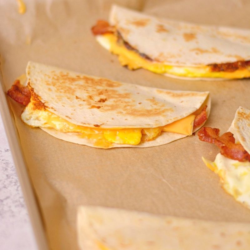 Dunkin’ Wake-Up Wrap (Egg & Cheese)