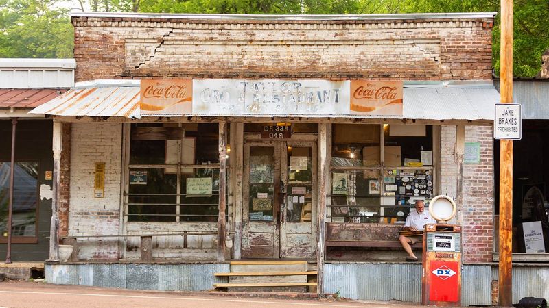 Taylor Grocery (Taylor, Mississippi)