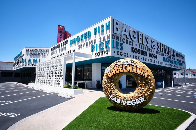 Siegel’s Bagelmania (Las Vegas)